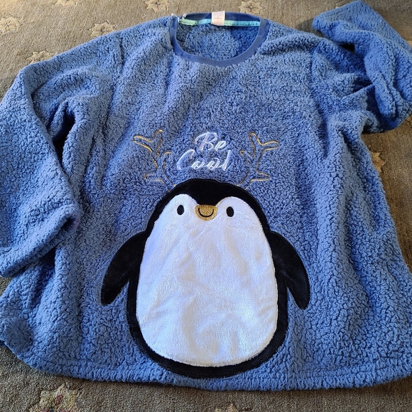 Secret Treasures women's 2X. Blue penguin BE Cool fleece top LIKE NEW - Picture 1 of 5